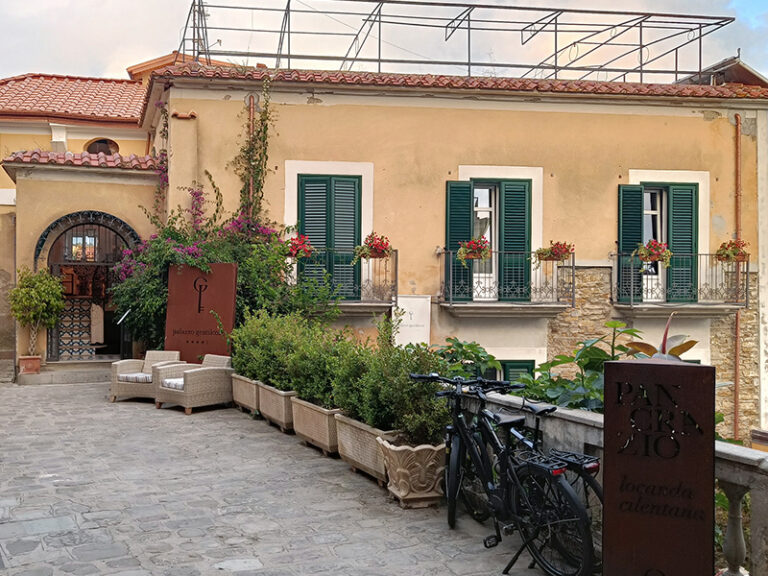 Fietsvakantie Campanië Palazzo verblijf
