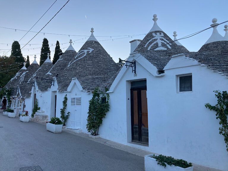 Puglia trullo alberobello fietsvakantie